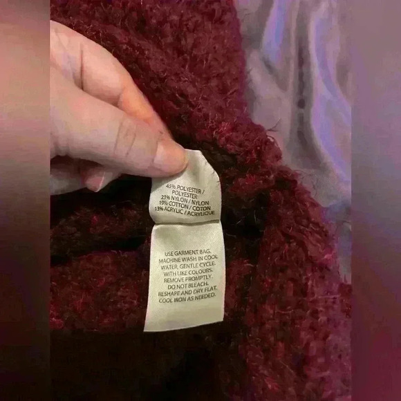 Reaction Kenneth Cole warm heavy beautiful soft sweater burgundy size  large - Picture 3 of 5